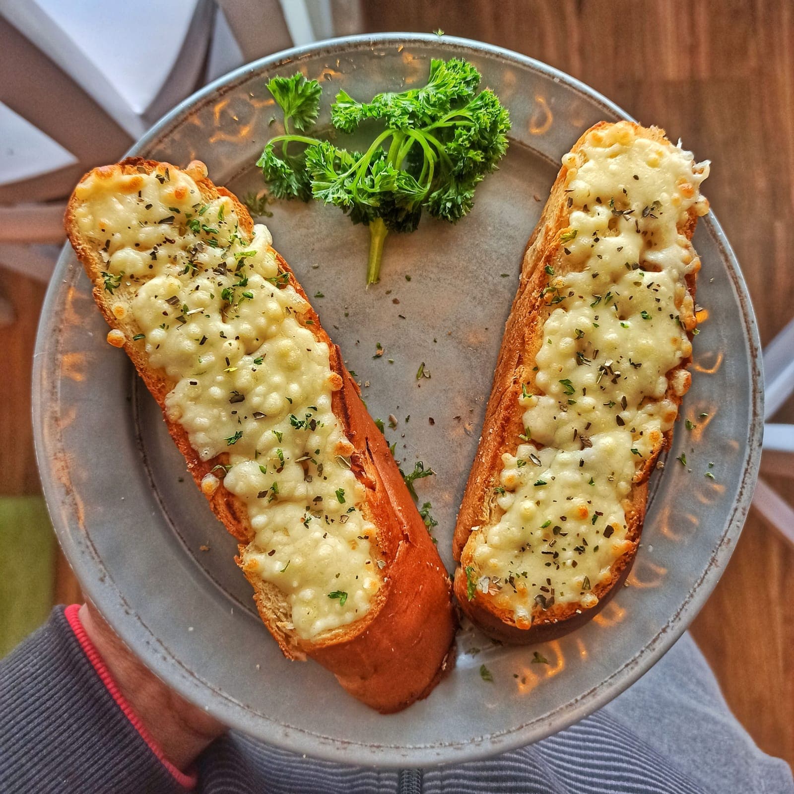 Garlic Bread with Cheese